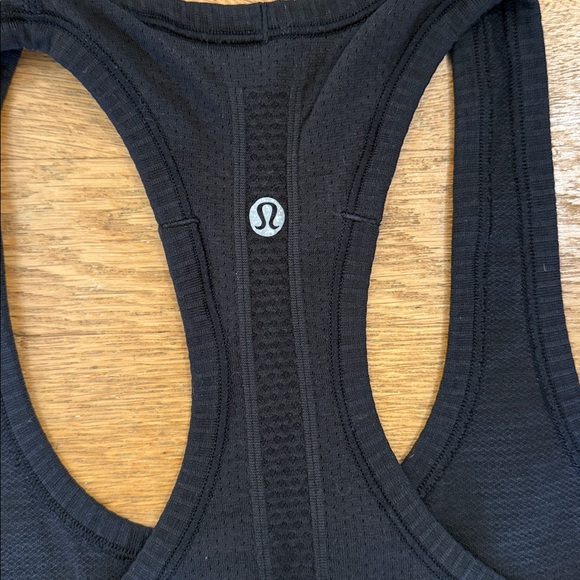 Lululemon Swifty Racerback - Picture 3 of 3